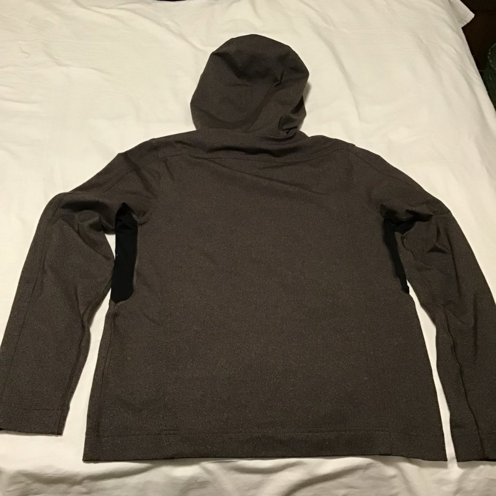 Men's Lululemon Zip Up Hooded Jacket Size S - Picture 2 of 12